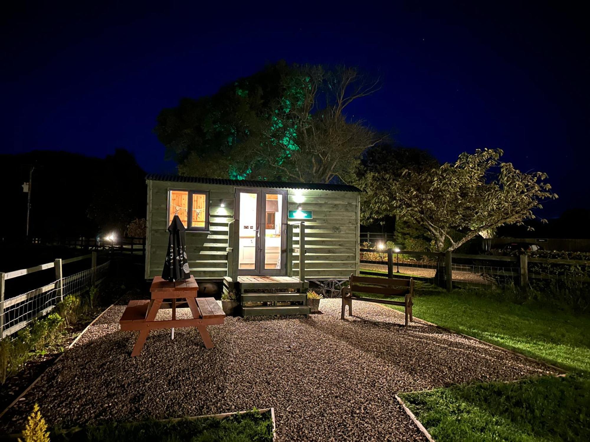 Stags Hide Hotel Minwear Bagian luar foto